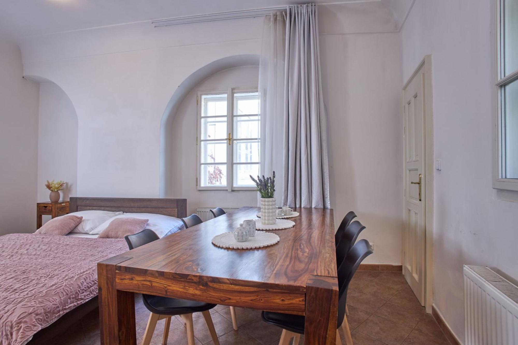 Charles Bridge Suites Praga Exterior foto